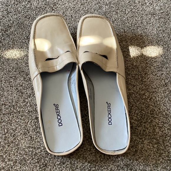 Women’s shoes - Picture 2 of 5